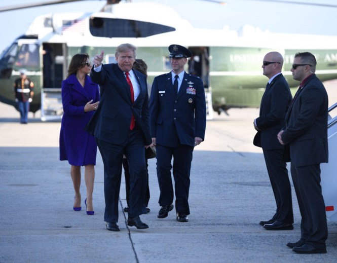 Tổng thống Donald Trump rời nước Mỹ, bắt đầu công du châu Á